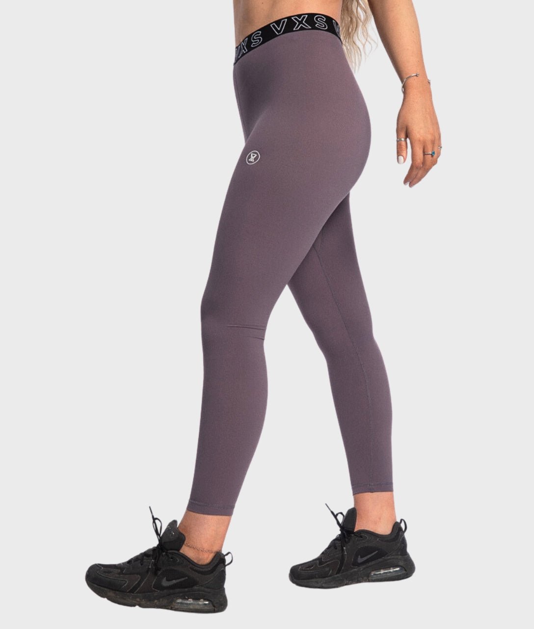 Which Fabric Is Best For Gym Leggings? (Solved) | Loony Legs